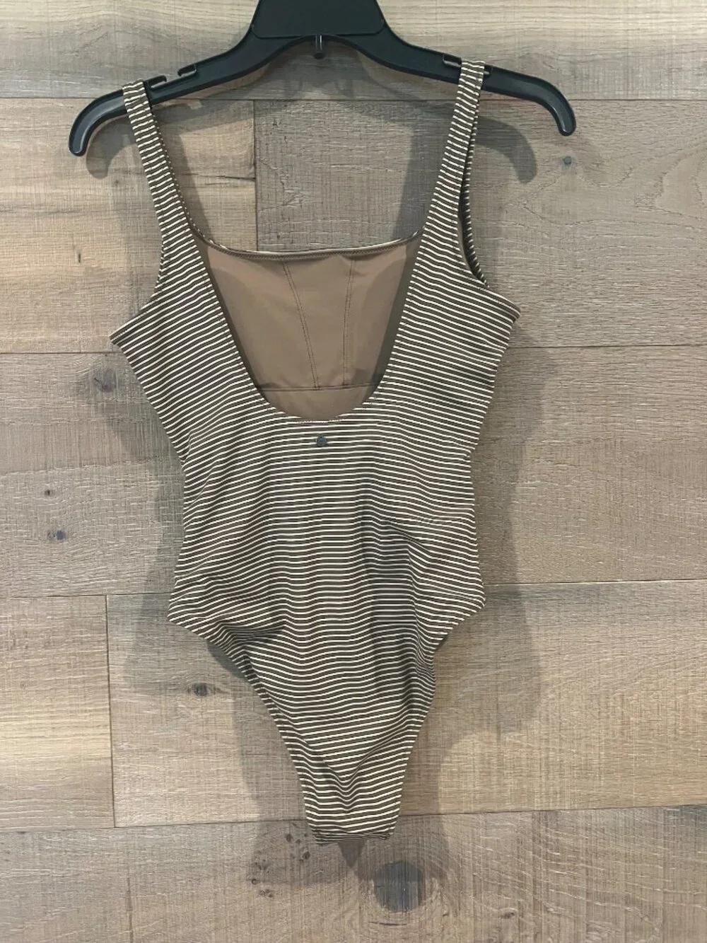 VUORI Encinitas High Cut Palmera One-Piece Swimsuit SIZE S - Picture 5 of 9